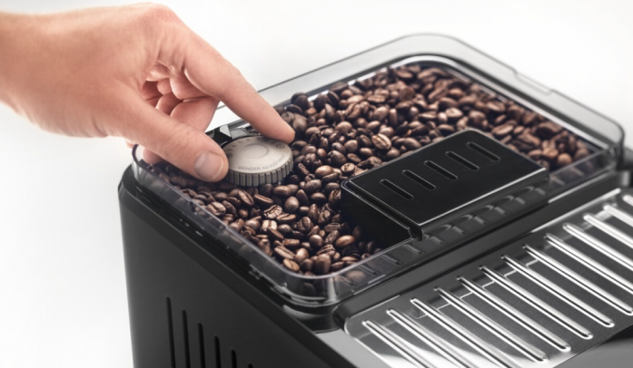 Кофемашина DeLonghi Eletta Explore ECAM450.55.G серебристый/черный в магазине «На диване» в Рязани  — Выгодная цена