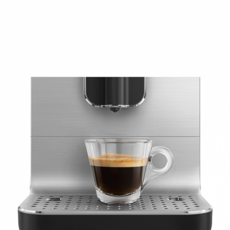 Кофемашина Smeg BCC01BLMEU в магазине «На диване» в Рязани  — Выгодная цена
